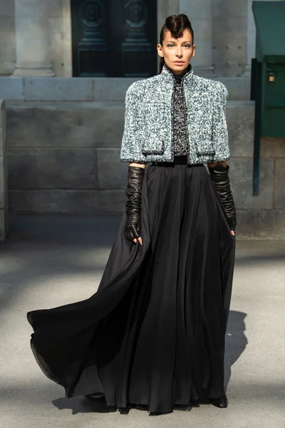 Look 63